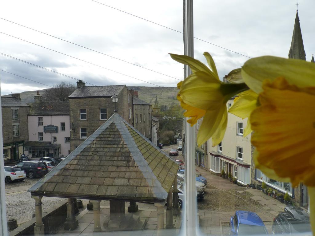 Town View Alston Apartment Cameră foto